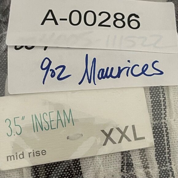 Maurices Shorts Womens XXL White Gray Stripe Linen Blend Pull On - Picture 4 of 4